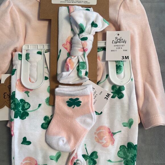 NWT 4 Piece Set Size 3 Months - Picture 6 of 6